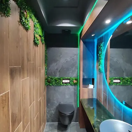 Pentlux - Penthouse In The Heart Of 斯科普里