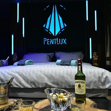 Pentlux - Penthouse In The Heart Of *