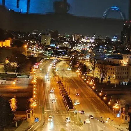 Pentlux - Penthouse In The Heart Of