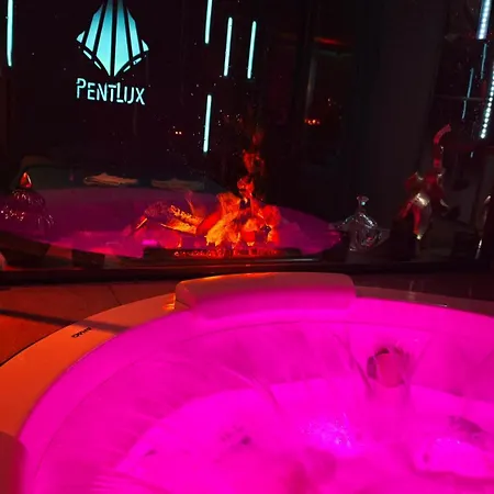 דירה Pentlux - Penthouse In The Heart Of *
