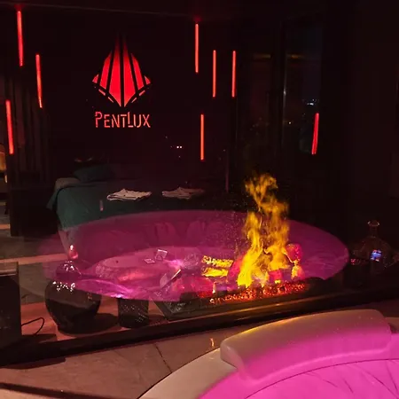 דירה Pentlux - Penthouse In The Heart Of סקופיה