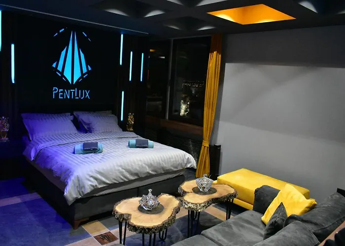 Pentlux - Penthouse In The Heart Of