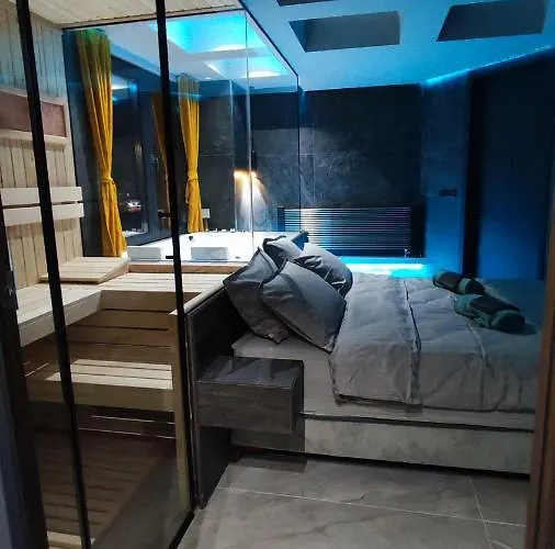 Pentlux - Penthouse In The Heart Of *