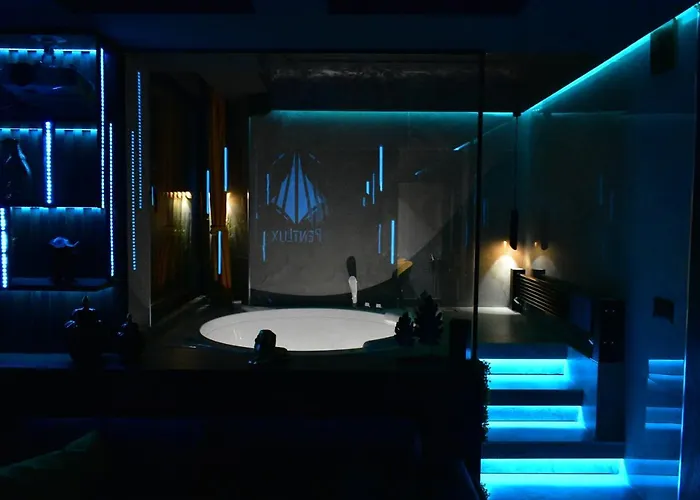 Pentlux - Penthouse In The Heart Of