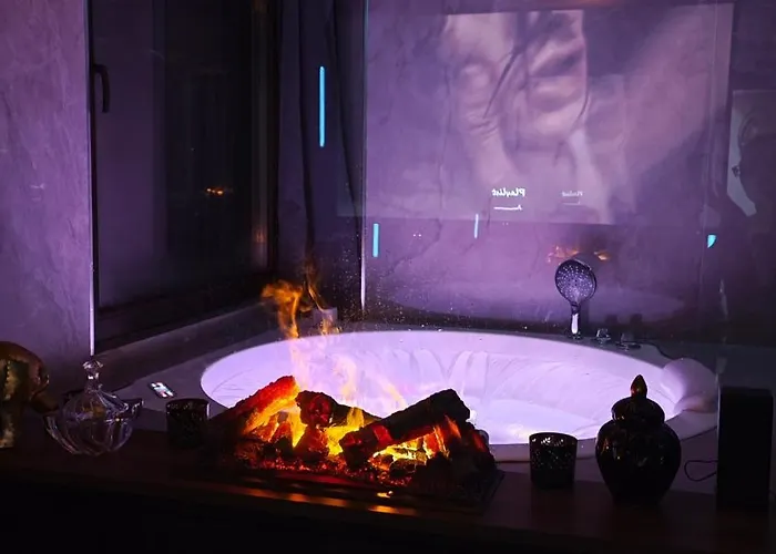 Pentlux - Penthouse In The Heart Of